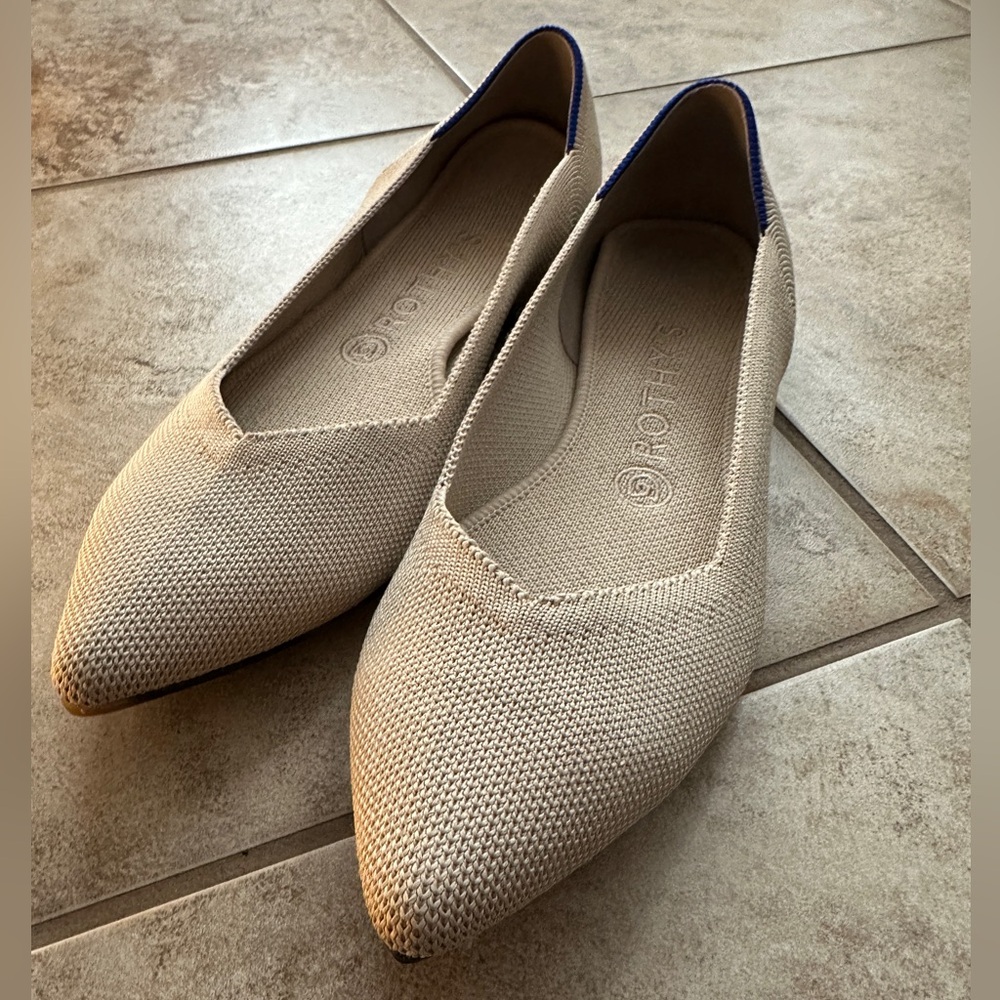 Rothy's Women's Beige Pointed Flats with Blue Trim - Picture 2 of 11